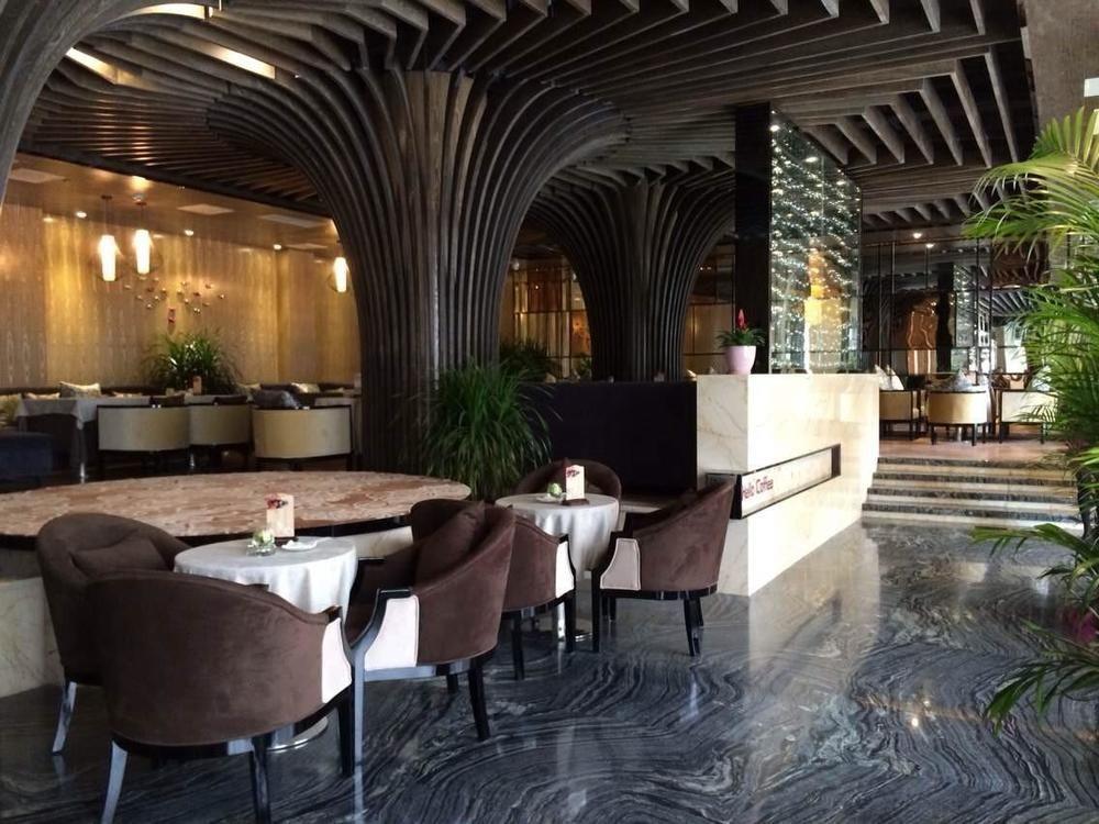 Chengdu Hello Hotel CTU Exteriör bild
